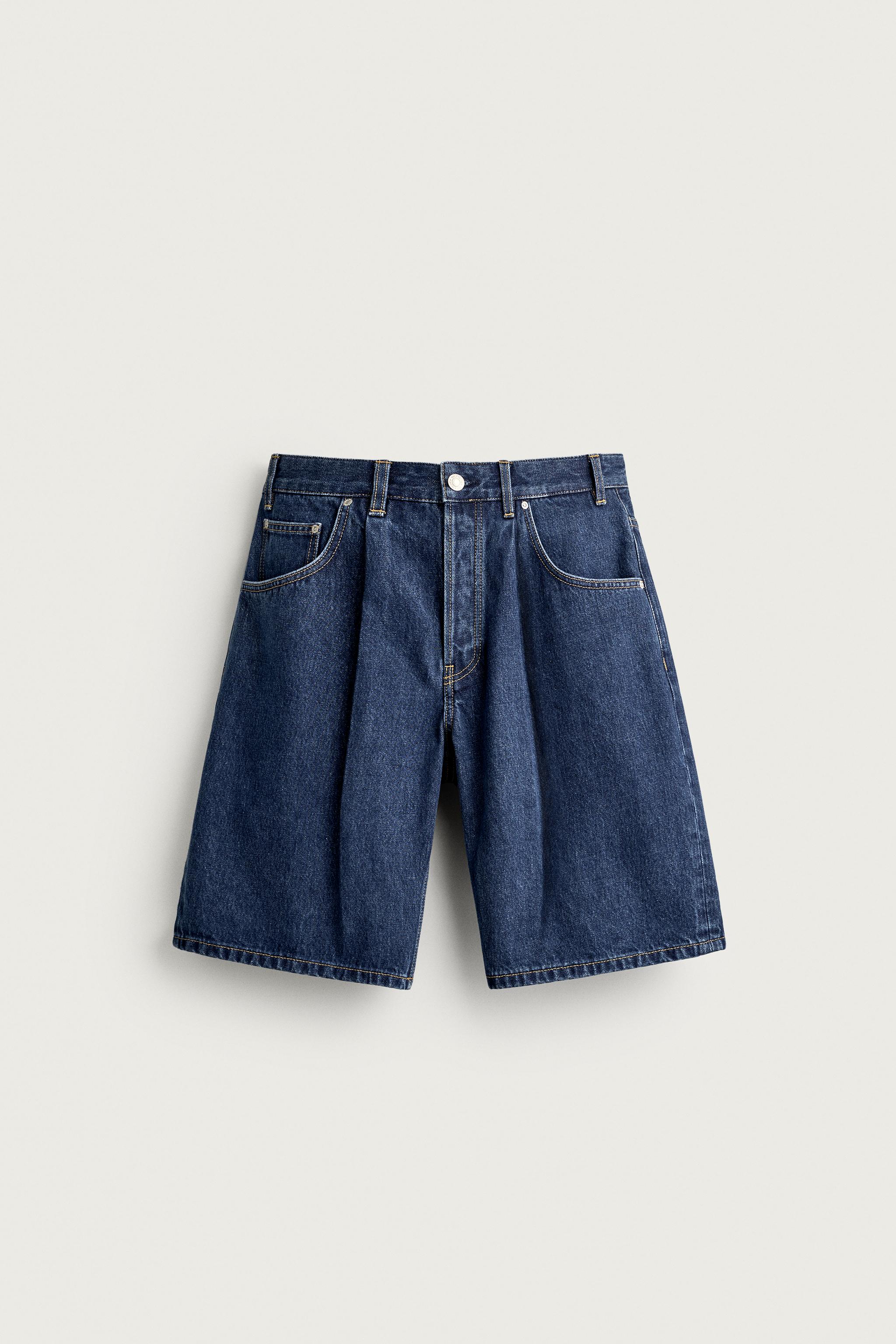 BERMUDA EN JEAN À PLIS ET PIÈCE FRUIT OF THE LOOM™